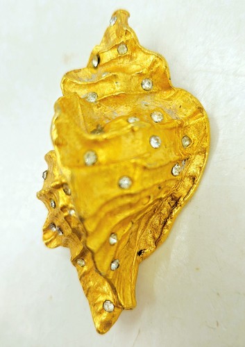 6 Vntg Brooch Pins: Big Cats, Dogs, Sea Creature, African Mask, Missing Stones - Picture 6 of 24