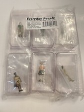 Everyday People O Scale 6 Figures EX1704