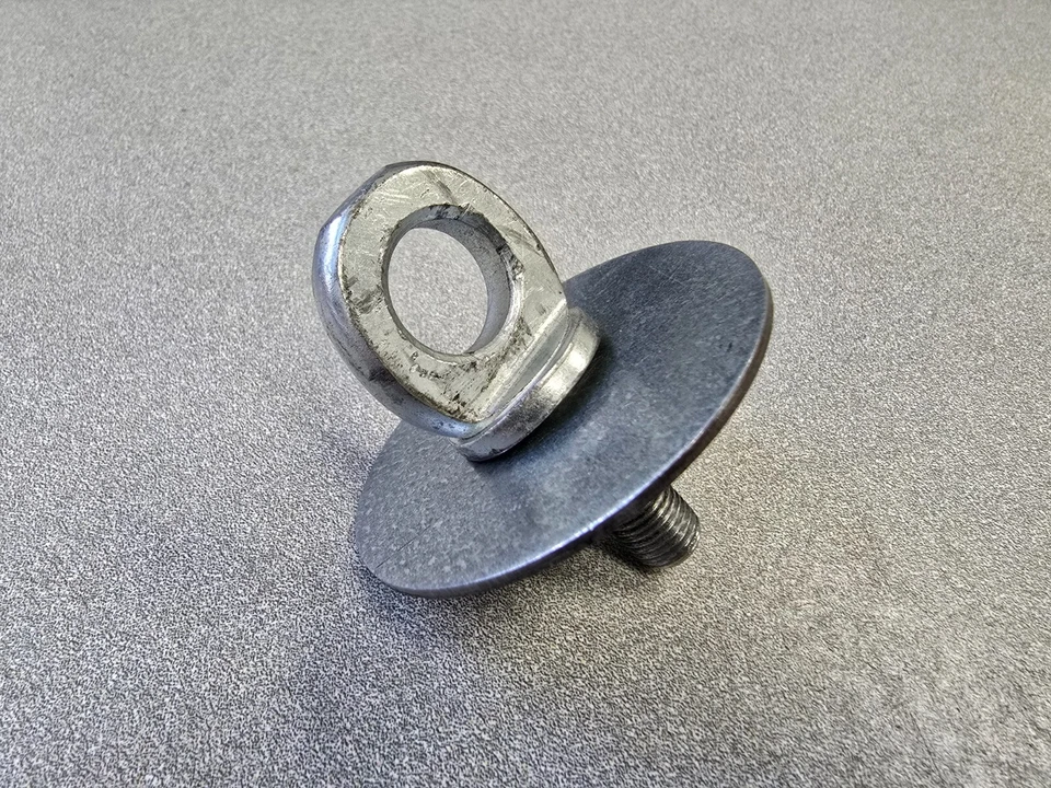 BONITO PERNO OJO CINTURÓN SEGURIDAD USADO PORSCHE 356B 356C 356SC 911 912 Foto 2 de 4