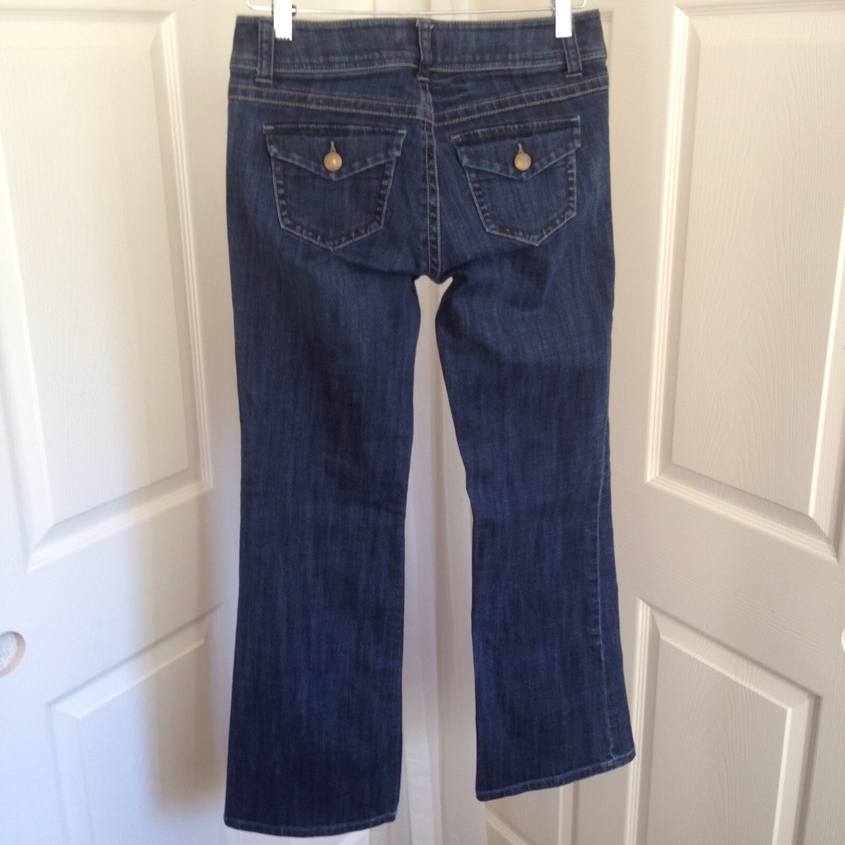 CABI Style 638R Bootcut Mid-Rise Dark Denim Button Flap CABI Style 638R Bootcut Mid-Rise Dark Denim Button Flap