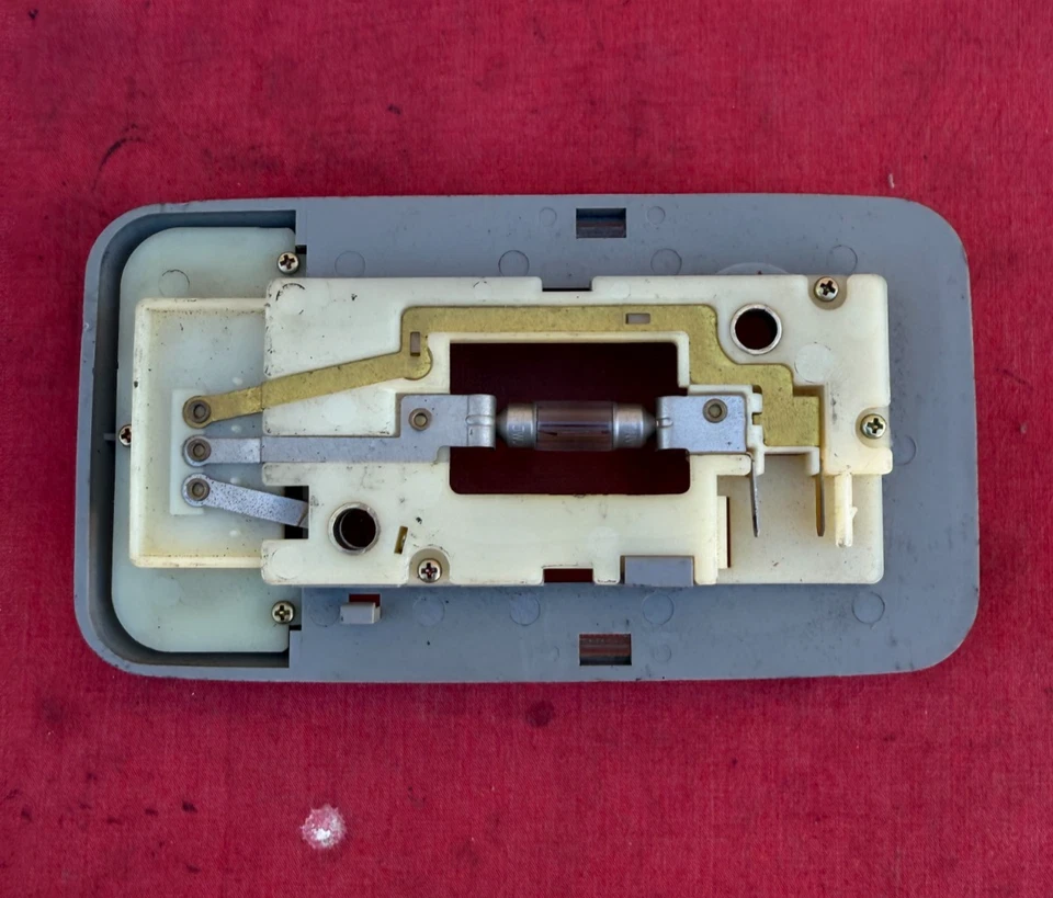 LÁMPARA LUZ LECTURA MAPA CÚPULA TRASERA GENUINA Para 1990-1993 ACURA INTEGRA Foto 2 de 3
