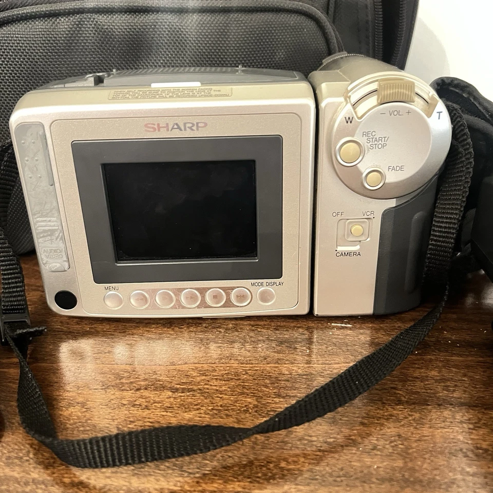 Sharp ViewCam VL-E630U8mm Camcorder - Powers On, Zooms, Playback Issue – READ - Image 3 of 4