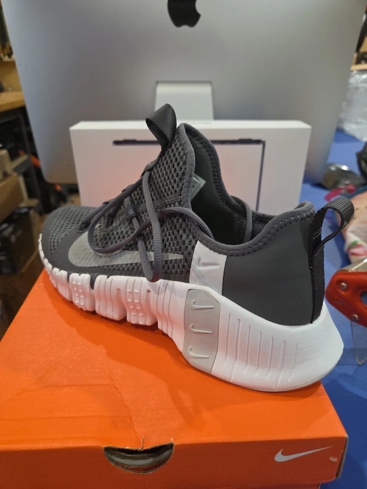 🔥Men’s Size 11 - Nike Free Metcon 3 Pewter Gray CJ0861-017 - Image 3 of 4