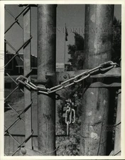 1974 Press Photo Lock on front gate at Jones High School in Houston, Texas