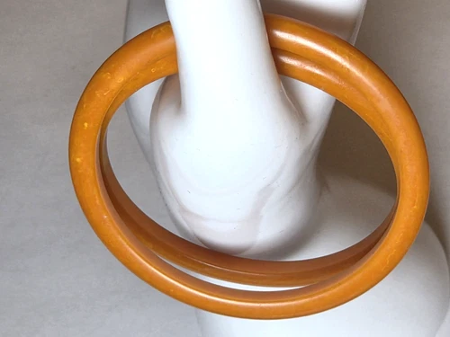 Vintage Set of 2 Bakelite Bangle Bracelets - Tangerine Orange TESTED Simichrome