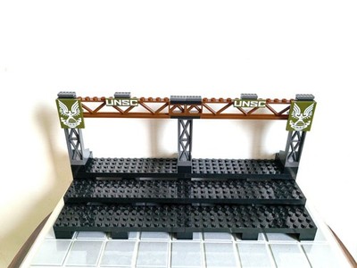 Mega Bloks Halo Spartan team Model Stand (Customized)
