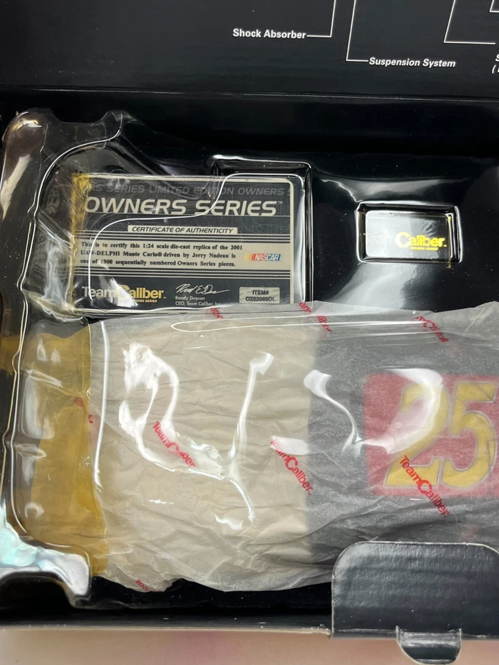 EQUIPO CALIBRE 1/24 Jerry NADEAU #25 DELPHI DIE-CAST NASCAR SERIE PROPIETARIO Foto 3 de 4