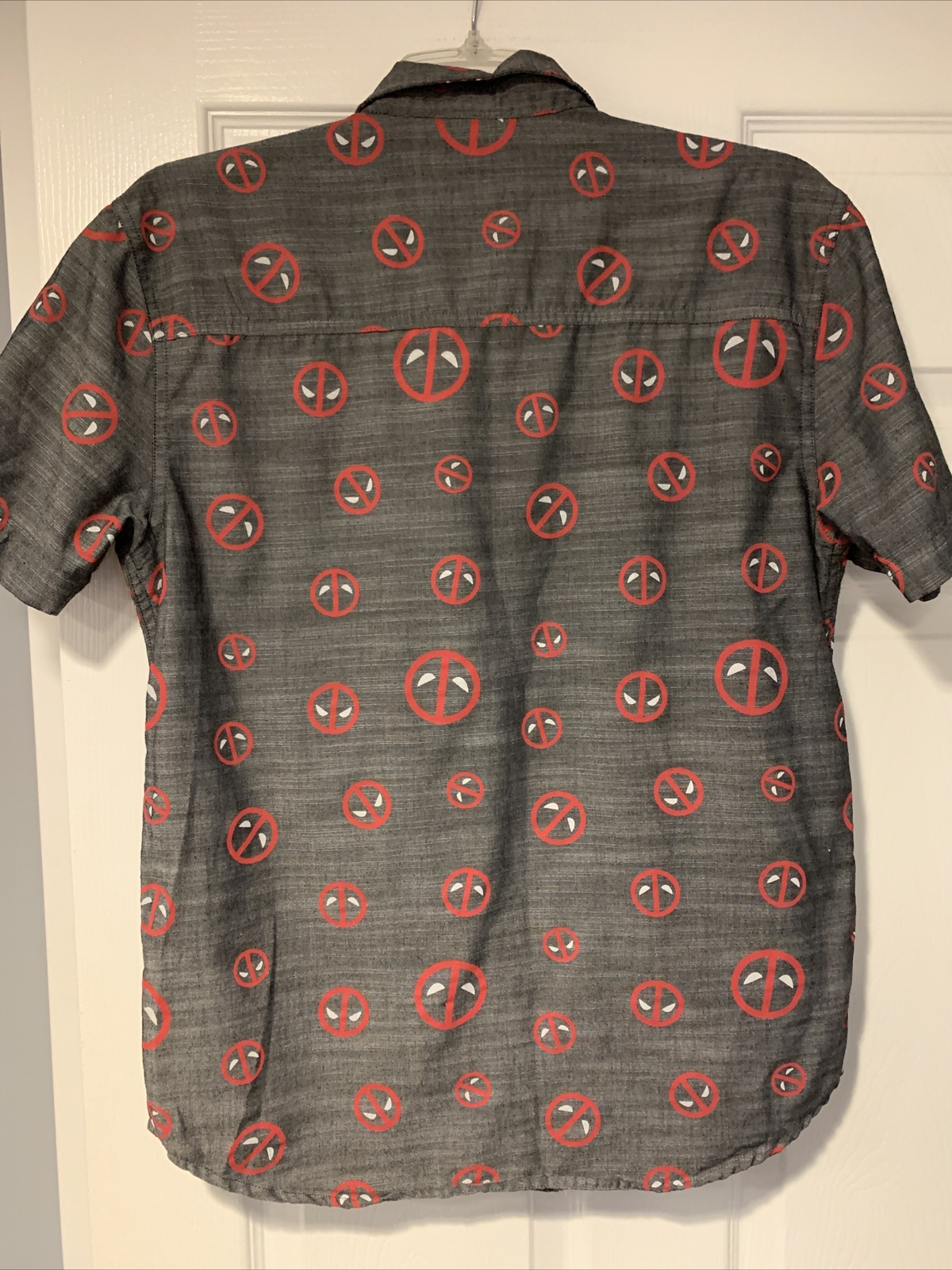 Marvel Small Gray Deadpool Themed Button Up Short… - image 5