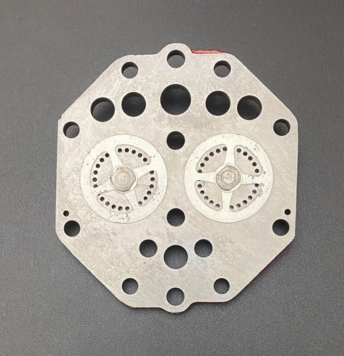 Placa de válvula de compresor de aire acondicionado Mustang 65-80 - Imagen 2 de 4