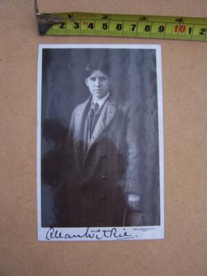 Allan Wilkie Autogramm bitte nach unten scrollen (AU1)