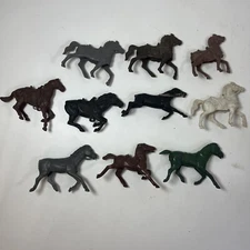 Lot Of 10 plastic wagon horses.  Black Brown Gray White Green 1 REL