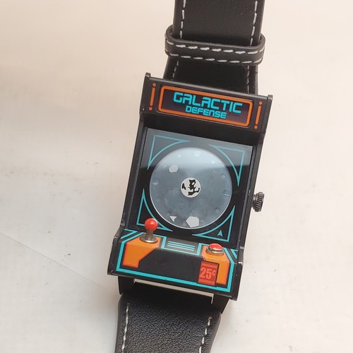 Think Geek Galactic Defense Watch Arcade MACHINE QUARTZ WATCH NEW BATTERY - Picture 3 of 10