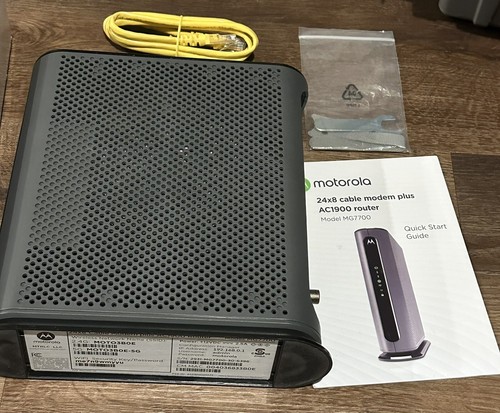 Motorola MG7550 16x4 High Speed Cable Modem Plus AC1900 WiFi Router - Afbeelding 5 van 6