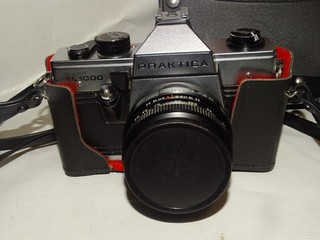 PENTACON SPIEGELREFLEXCAMERA PRAKTICA SUPER TL 1000