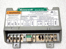 Honeywell S8910U 1000 FURNACE SPARK IGNITION MODULE USED