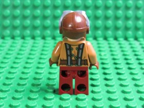 Lego Naboo Fighter Pilot Minifigure Star Wars 75092 sw0641 FP17