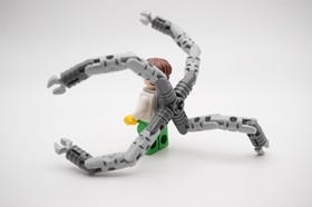LEGO&reg; Marvel Minifigure - Dr. Octopus (Otto Octavius) 76015