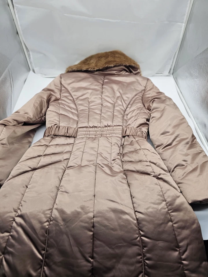 Abrigo acolchado Alfani dorado tostado con cinturón cuello de piel sintética talla grande otoño invierno nuevo con etiquetas Foto 4 de 4