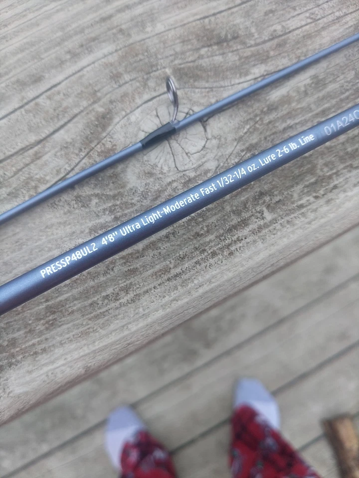 Pflueger President 2 Piece 4'8" Ultra Light-Moderate Fast Spinning Rod. - Image 2 of 4