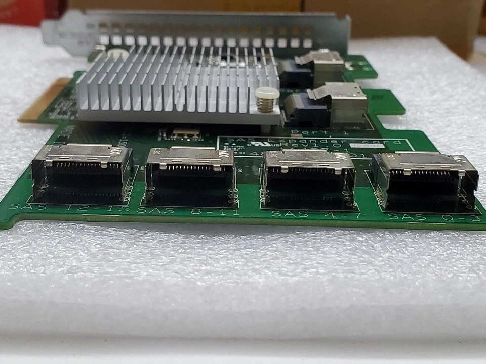 Tarjeta expansora Lenovo 03X3834 LSI 6Gbps 16 puertos PCI-E SAS 9240-8i 9261-8i 11407-1 Foto 4 de 4