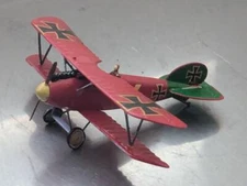 1/72 Scale Model Aircraft ALBATROS D.lll  As pictured