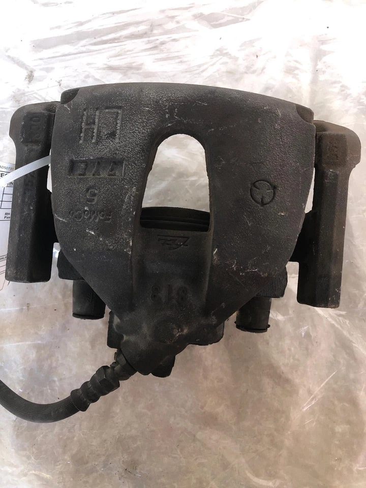 Conjunto de pinza de freno delantera Mazda 3 Sport 2004-2013 lado izquierdo del conductor LH OEM Foto 2 de 4