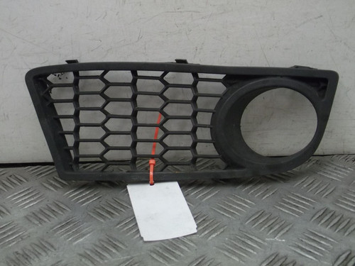 BMW 1 Series Right Driver Offside Fog Light Grille 2011-2015H - Picture 1 of 5
