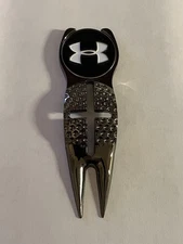 Crosshairs Divot Tool & Under Armour 1" Coin Style Golf Marker