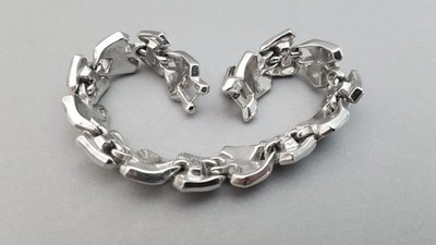 VINTAGE TRIFARI USA Costume Jewelry ... Chevron ARMBAND versilbert