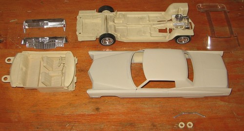 Johan 1968 Cadillac Coupe Deville HT Annual Kit 1/25 Jo-Han Builtup Rebuilder 68
