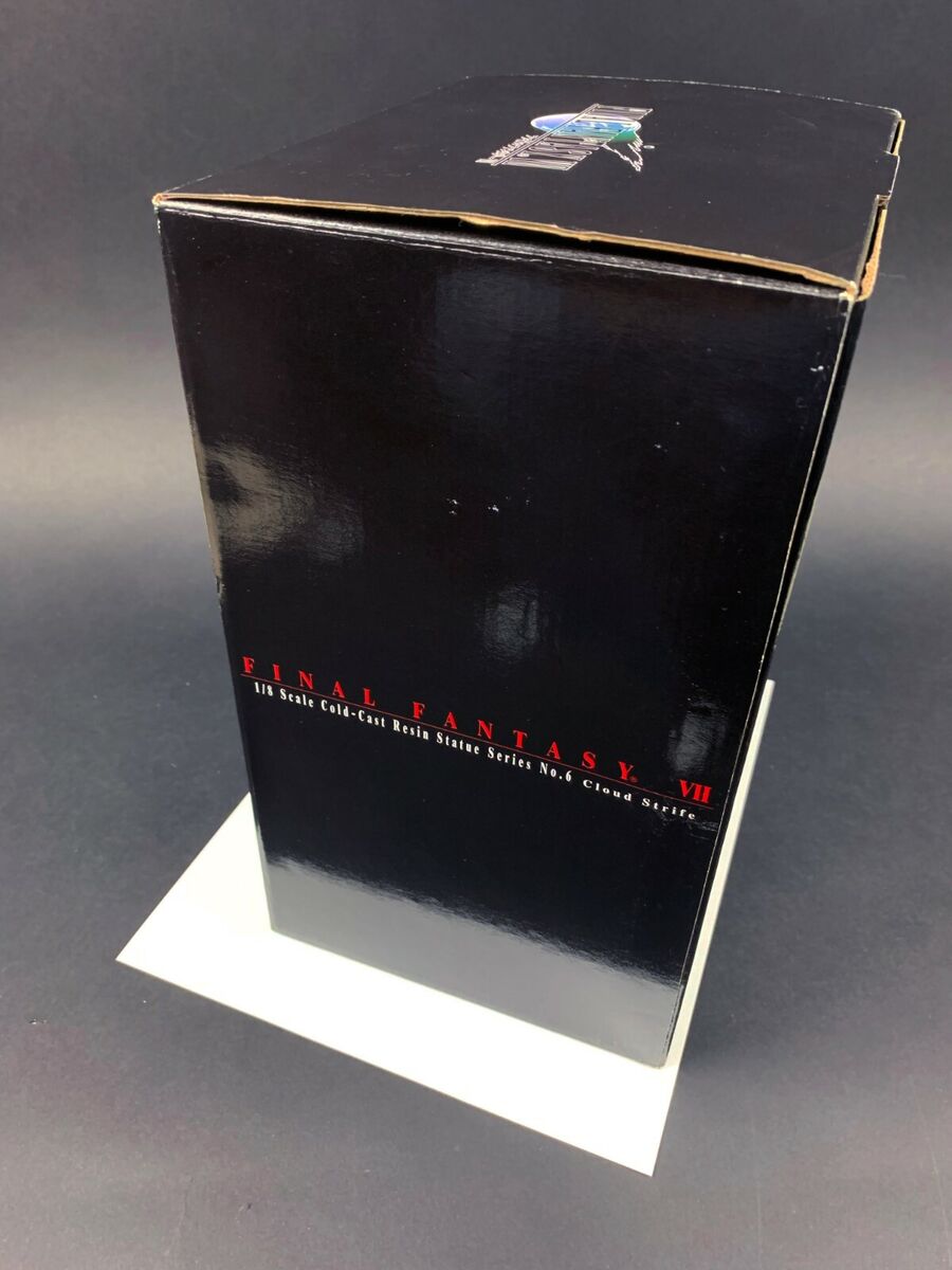 USED Final Fantasy 7 Cloud Strife Cold Cast Figure 1/8 USED Final Fantasy 7 Cloud Strife Cold Cast Figure 1/8