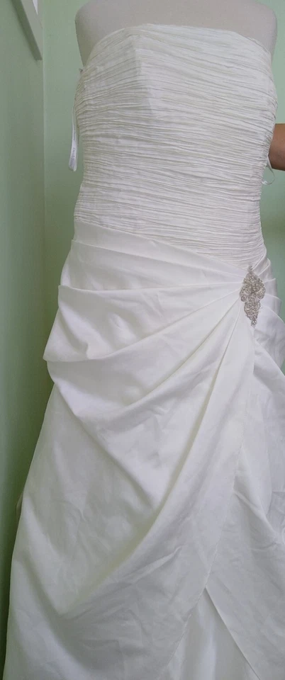 David's Bridal Ivory Wedding Dress Sz 22 NEW MSRP $499 SAVE $350 Off Retail  - Image 3 of 4