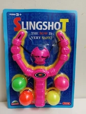 SlingShot Fast Shipping. Good For Out Door Sports Comes With 4 Balls.