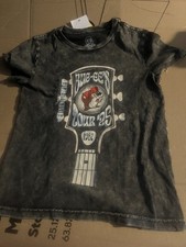 NEW-WITH-TAGS BUC-EES OFFICIAL TOUR 2025 T-SHIRT - YOUTH MEDIUM