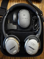 Bose QuietComfort 3 Acoustic Noise Cancelling Headphones; Case with Strap.