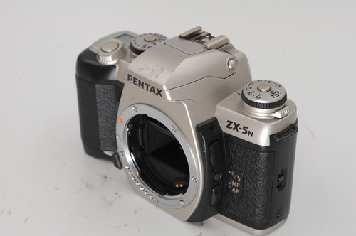 Pentax ZX-5N 35mm Film SLR camera body only - Picture 2 of 14