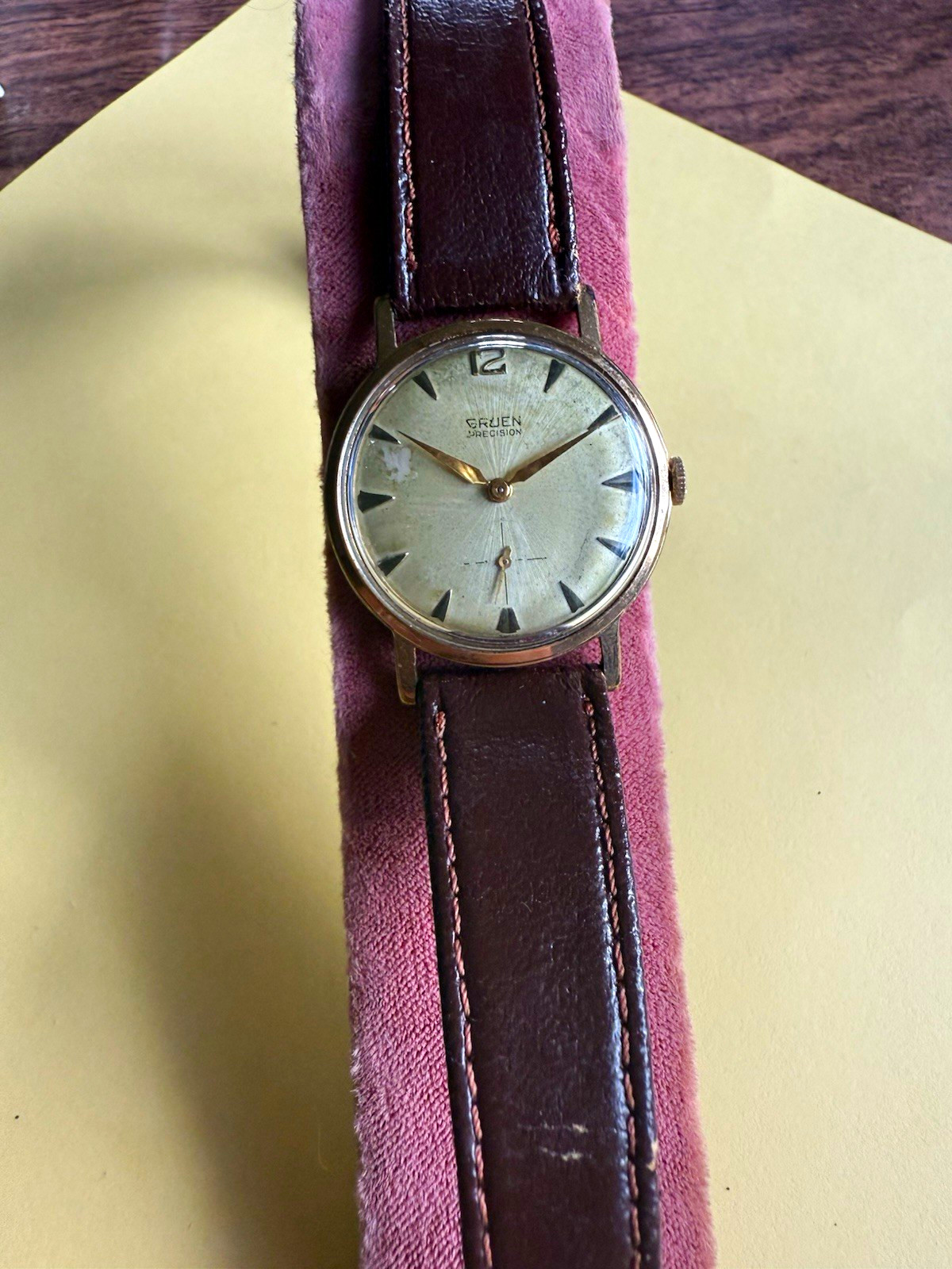 Gruen Precision Swiss Made 17J 1950s dress watch works great