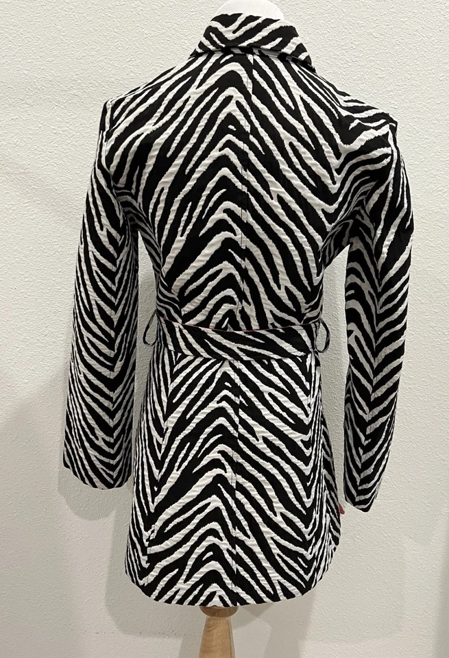 Vintage 3 SISTERS Women’s Medium Zebra Print Trench Coat Belted Jacket Pink - Image 3 of 4