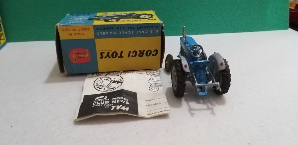 Corgi toys (no Dinky, Tekno, Politoys) tractor - Immagine 4 di 4