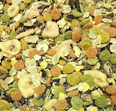 1kg HENRY BELL FRUITY RABBIT COMPLETE FOOD WITH BANANA CHIPS - 1KG