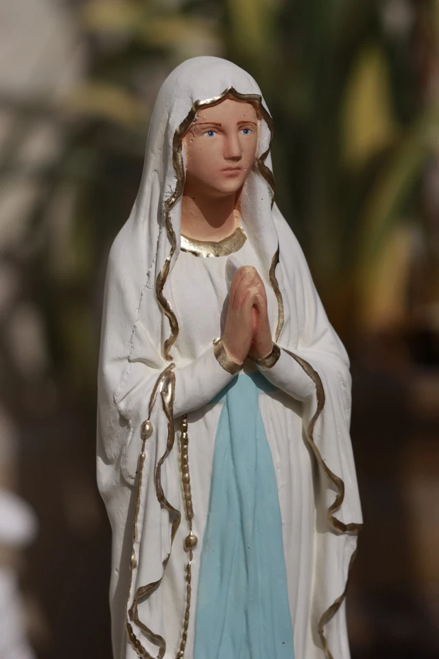 STATUA MADONNA LOURDES 40CM IN CEMENTO DIPINTA A MANO - Immagine 3 di 3