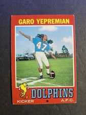 1971 Topps Football Garo Yepremian Miami Dolphins Rookie Card #121. rookie card picture