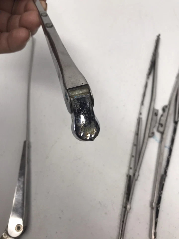 Oldsmobile 98 Ninety Eight 1954 4 puertas brazos limpiaparabrisas delanteros par OEM Foto 3 de 4