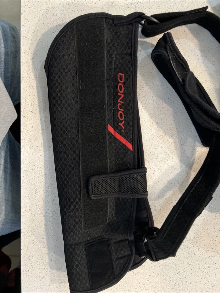DonJoy UltraSling PRO - Universal Shoulder Immobilizer & Sling for Rotator Cuff - Image 2 of 4