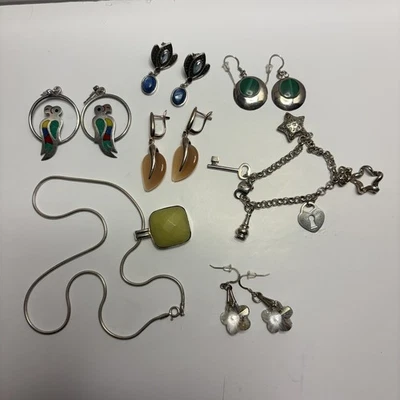 Vintage 925 Sterling Silver Jewelry Lot Estate Parrot Malachite Charm Bracelet - Image 1 of 4