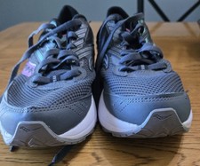 Zapatos de tenis de cohesión para mujer SAUCONY pre-loved carbón talla 8,5
