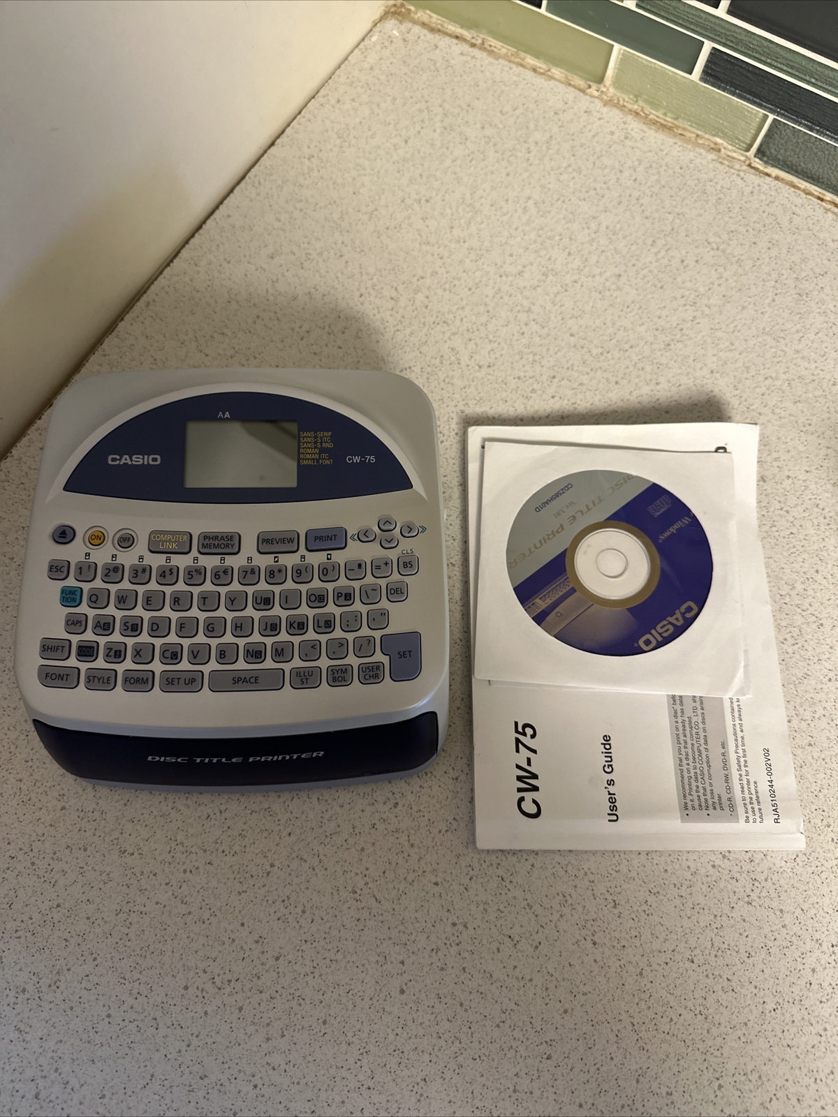Casio Disc Title Printer CW75 Qwerty Keyboard Cord/Batteries Not Incl