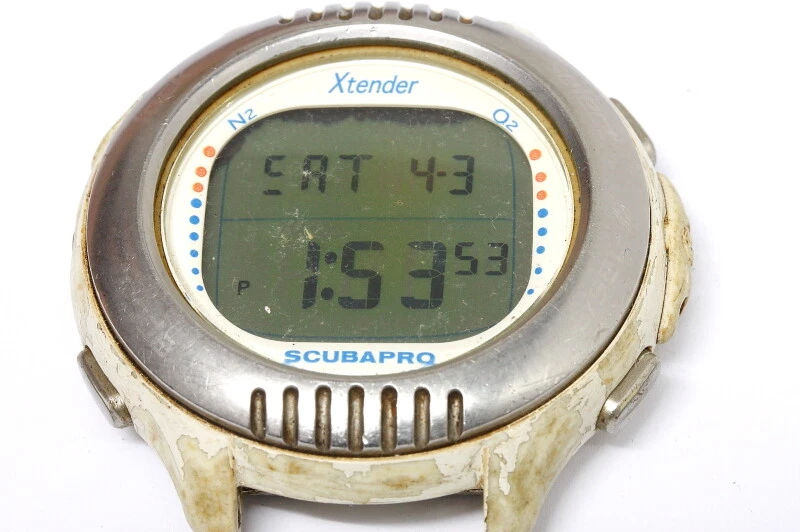 Scubapro DW40-4A10 Japan Quartz Diver watch for repairs or for parts -10236