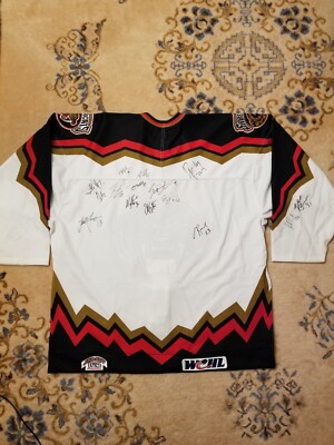 RARE SP PRO WCHL TACOMA SABERCATS TEAM SIGNED AUTOGRAPH HOCKEY