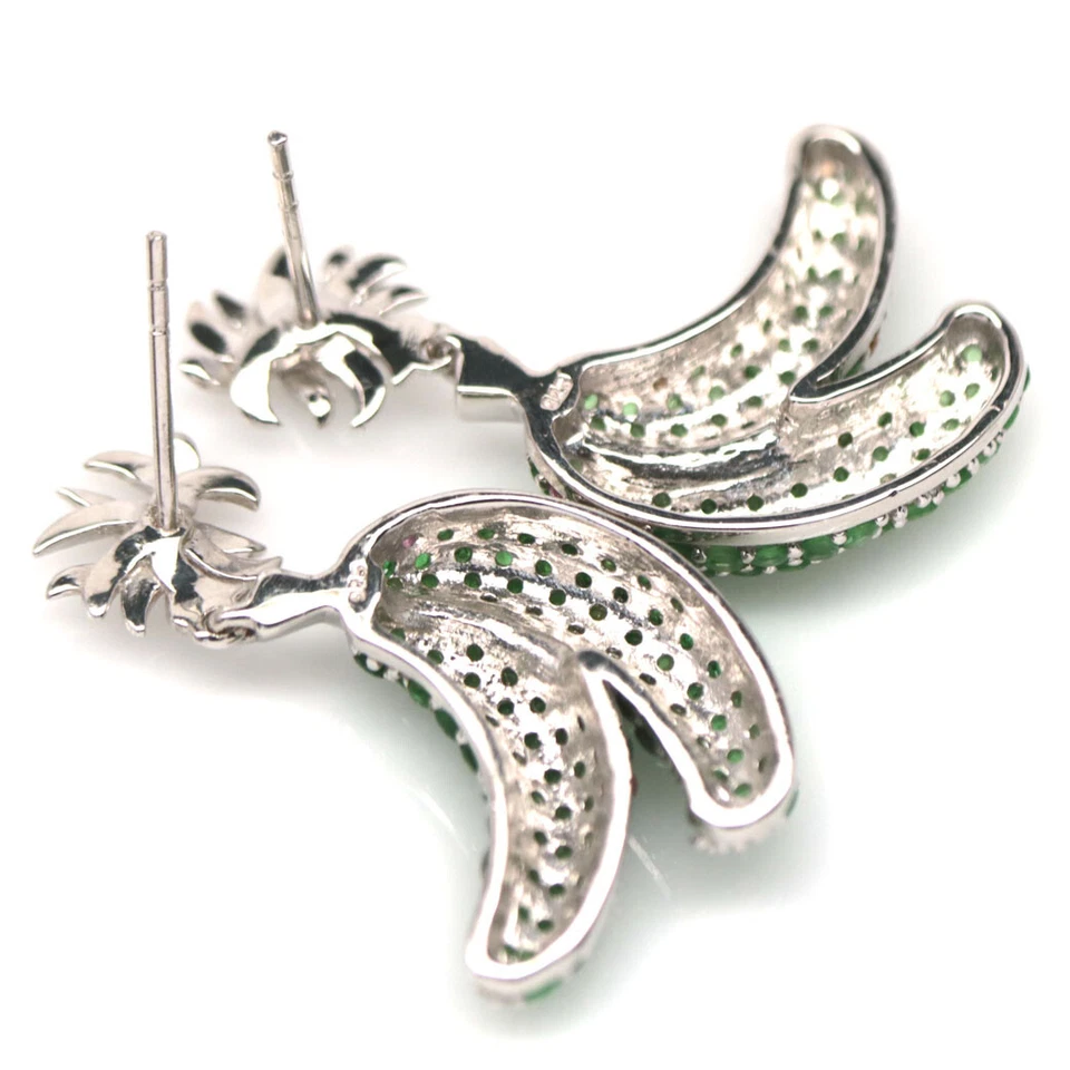 Plata de ley 925 de 1,7 mm. Pendientes granate tsavorita verde  Foto 3 de 4